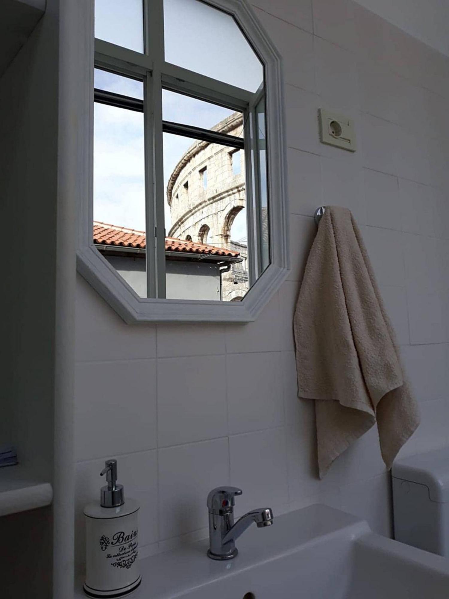 Amphiteater Art Apartment
